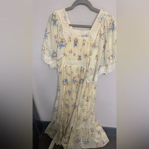 Vintage cottage core dress